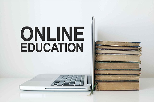 21% of Students Enrolled in Online Course