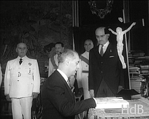 1965	Nuevo gobierno: entran López Rodó y Silva (tecnócratas, Opus Dei).