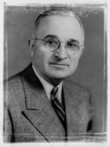 Pres. Truman approves development of hydrogen bombs