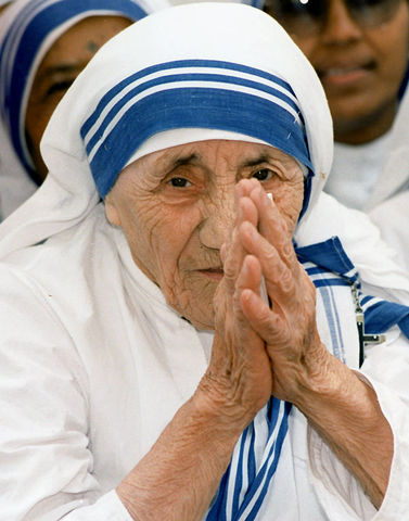Mother Teresa Wins the Noble Peace Prize