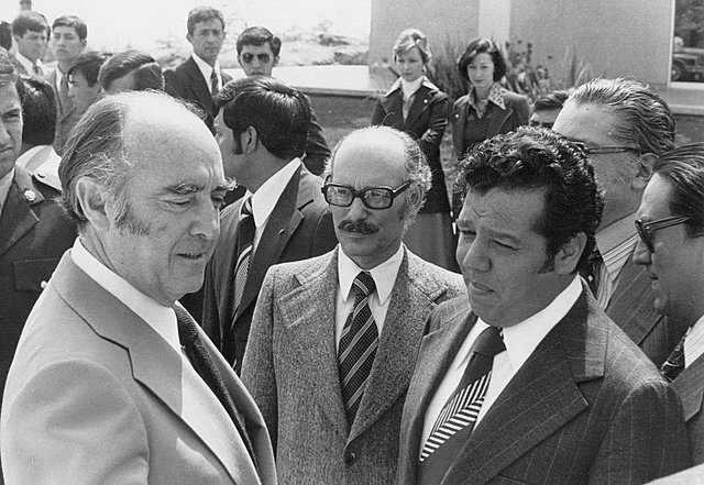 8 DE NOVIEMBRE DE 1976