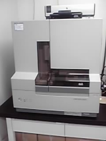 An automated fluorescence sequencer was invented