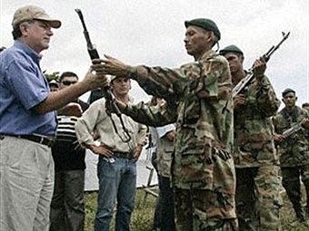 El pacto de Ralito; desmovilización de las AUC.