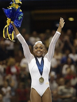 Daiane dos Santos se torna a primeira brasileira a ganhar o campeonato mundial da ginastica.