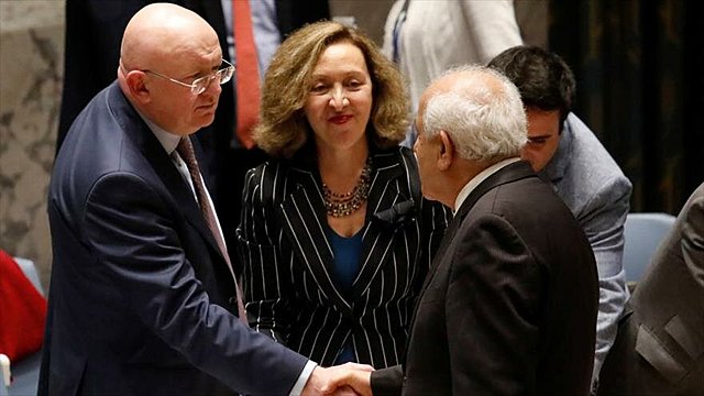 Se crea el Cuarteto de Madrid para la paz en el Oriente Medio, conformado por los Estados Unidos, LA Unión Europea y la organización de las Naciones Unidas.