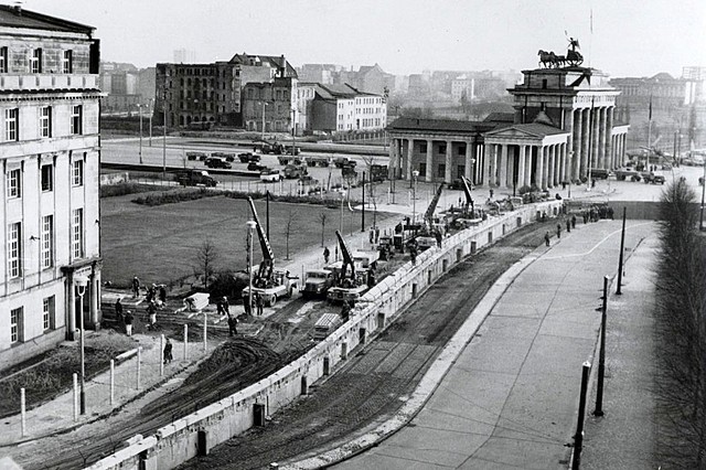 The Construction of the Berlin Wall Begins