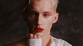 Timeline: Troye Sivan Mellet biografia