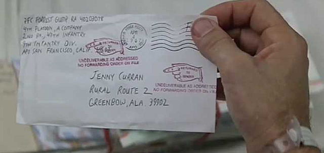 Forrest receives his letter from Jenny