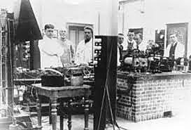 Primeros Laboratorios de Estándares