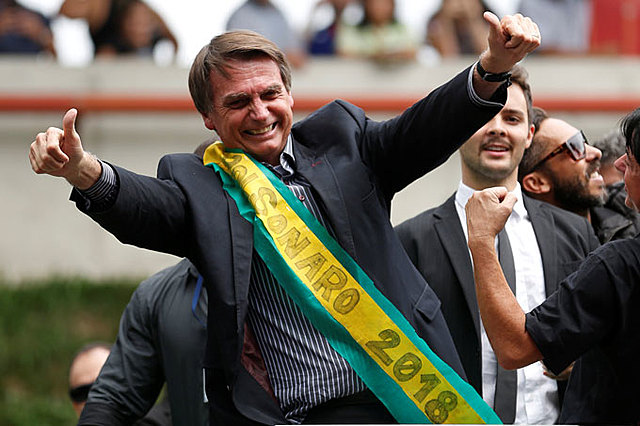 Jair Bolsonaro assume a presidência do Brasil