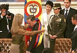 POSESION PRESIDENCIAL DE URIBE VELEZ