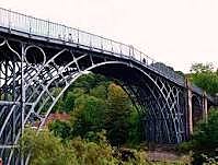 Construccion de primer puente metalico