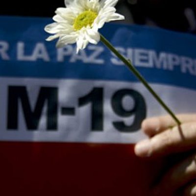 Timeline: El Movimiento&nbsp;19&nbsp;de Abril (abreviado con el numerónimo&nbsp;M-19&nbsp;o simplemente el eme) fue un movimiento insurgente colombiano nacido  fraude electoral en las elecciones presidenciales del&nbsp;19&nbsp;de abril de 1970 que dieron como ganador a Misael Pastrana Borrero,