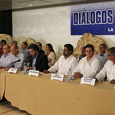 Timeline: El 28 de agosto, el presidente Juan Manuel Santos les anuncia a los colombianos el&nbsp;inicio de diálogos con las Farc, para lograr “un acuerdo general para la terminación del conflicto y la construcción de una paz estable y duradera”.