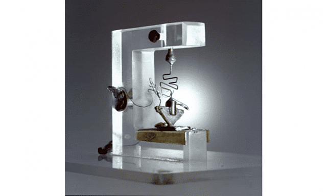 Invenção do transistor.