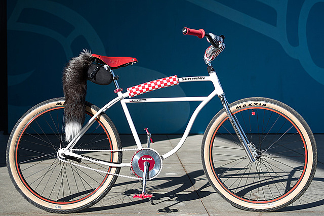 Schwinn sting-grey comes out 1963