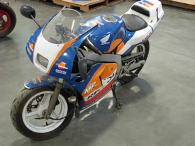 ik was jarig en ik kreeg een mini bike