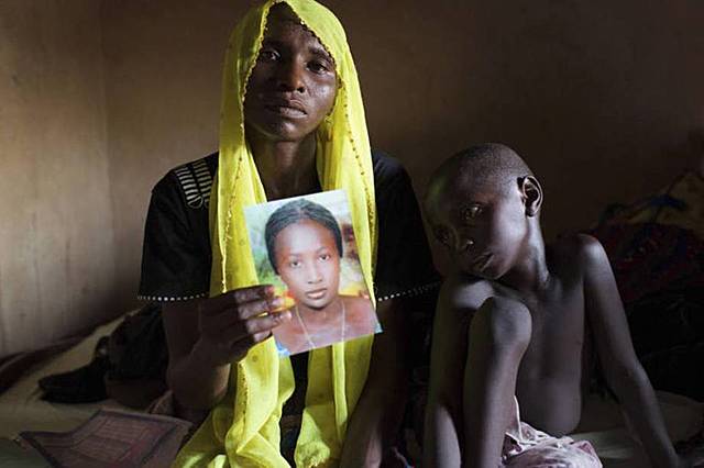 300 jovens são sequestradas por terroristas na Nigéria