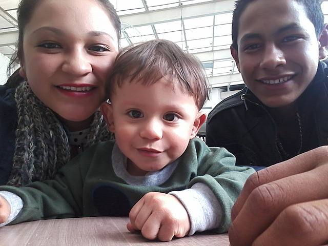 COMPARTIENDO CON MIS DOS HERMANOS