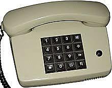 Esimene klahvidega telefon