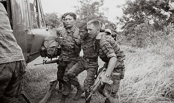 American Troops Arrive in Vietnam