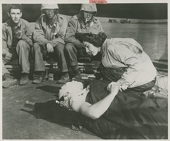 Clara Starts Working on the Battlefields