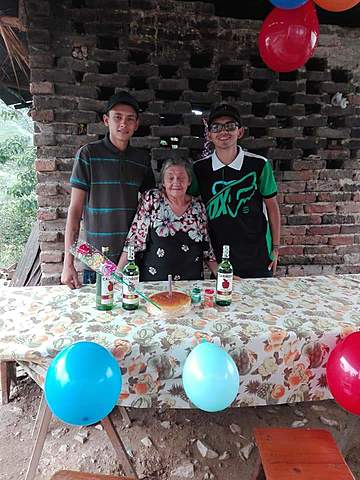 Cumple de mi querida abuela