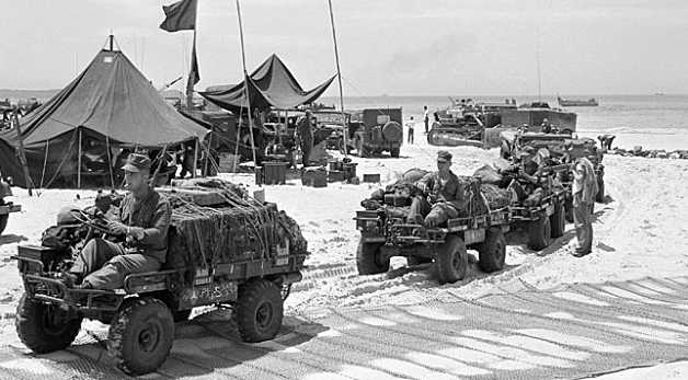 First USA troops in Vietnam