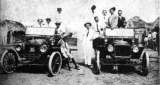 Primer vehiculo con con motor a explosion