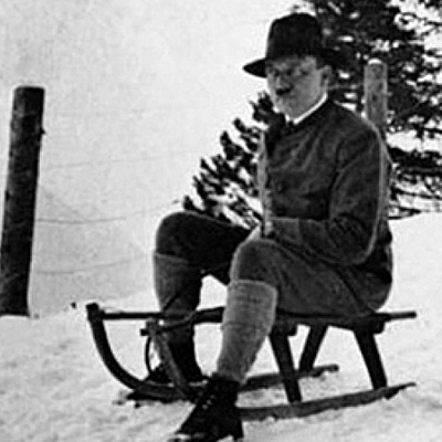 Timeline: Hitler's TImeline