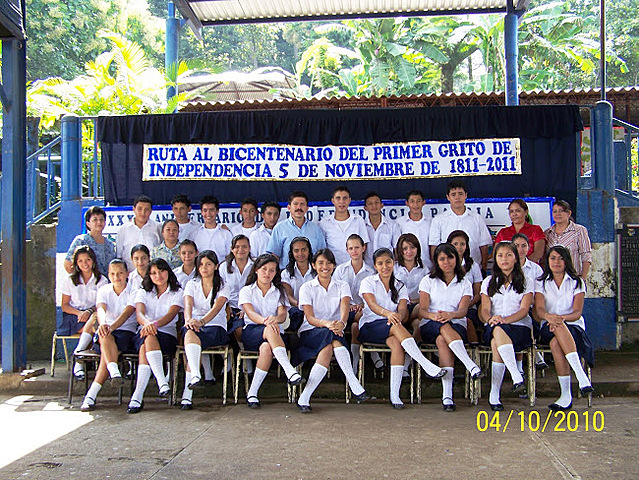 graduación de noveno grado