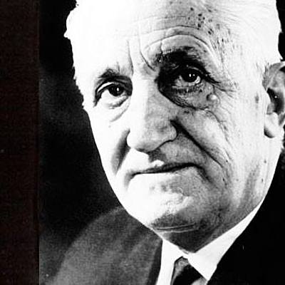 Timeline: Presidencia de Illia