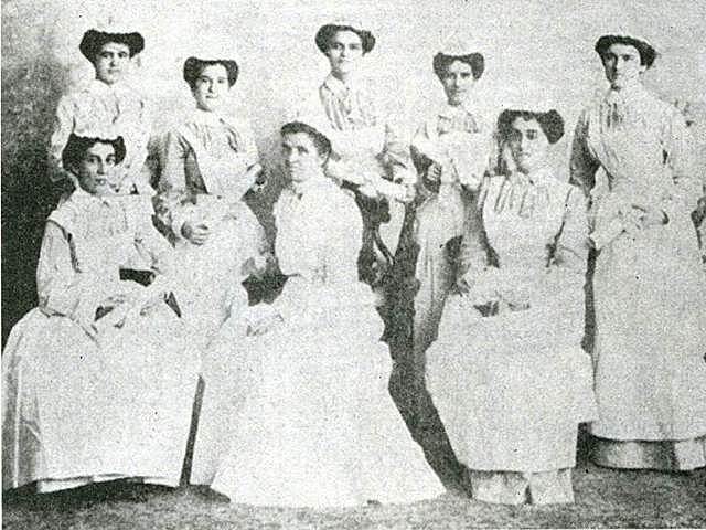 Primera Escuela de Enfermería