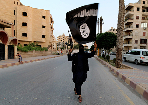 ISIL declares a caliphate in many areas of Syria