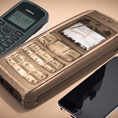 Timeline: The evolution of cell phones 36 years after 1983-2019