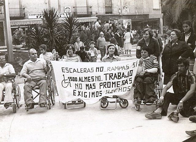 MOVIMIENTOS SOCIALES