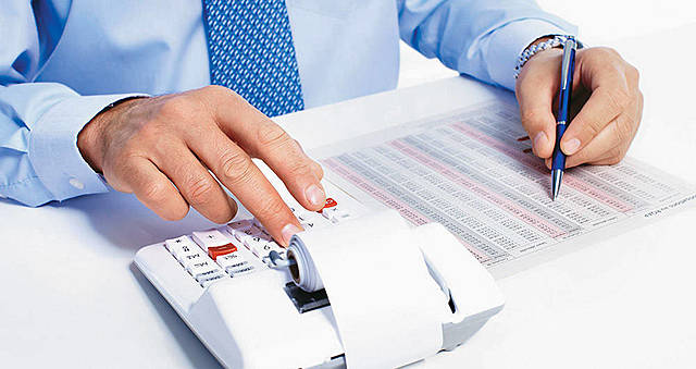 Normas de contabilidad por el Comité.