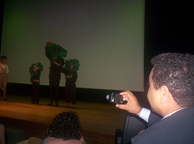 Fiz uma peça de teatro