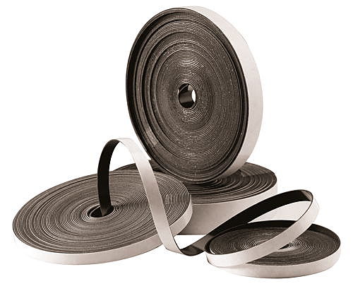 Aparición de las primeras cintas magnéticas