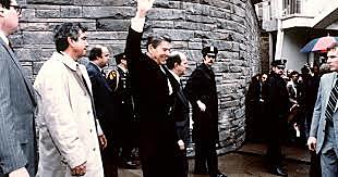 Assassination attempt on Reagan
