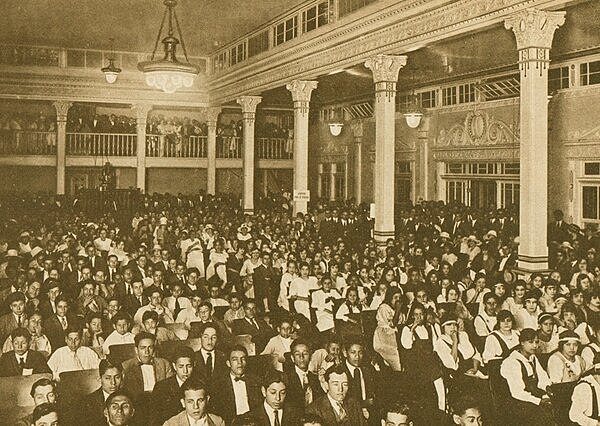 JÓVENES MAESTROS NORMALISTAS