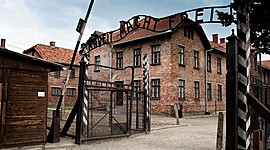 Timeline: Holocaust 1933-1945
