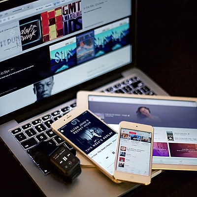 Timeline: HISTORIA DE APPLE