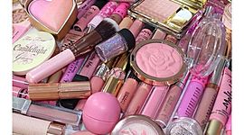 Timeline: LA EVOLUCIÓN DEL MAQUILLAJE