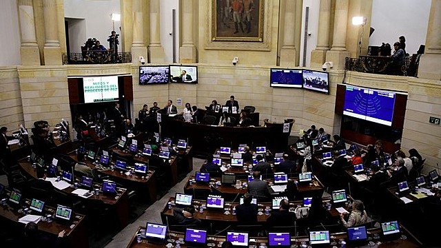 Congreso aprueba la reincorporación política de las FARC