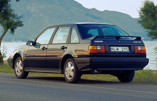 Volvo 440