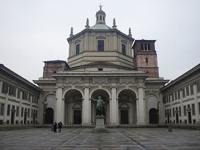 Brunelleschi Starts Building The Basilica di San Lorenzo