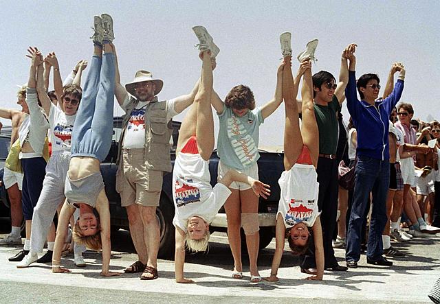 Hands Across America