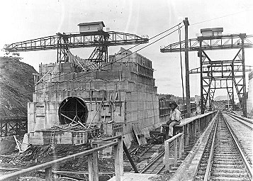 La fortificación, la hidráulica y la cartografía