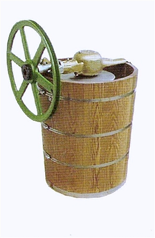 Ice cream churn